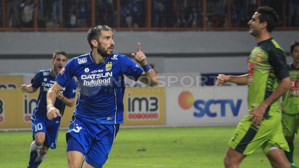 Persib%20Bandung%20vs%20Bhayangkara%20FC
